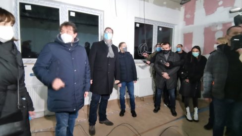 PREDSEDNIK O NAPADIMA NA PORODICU: Za mene su svo troje moje dece, pre svega dobra deca i volim ih najviše na svetu PREDSEDNIK O NAPADIMA NA PORODICU: Za mene su svo troje moje dece, pre svega dobra deca i volim ih najviše na svetu