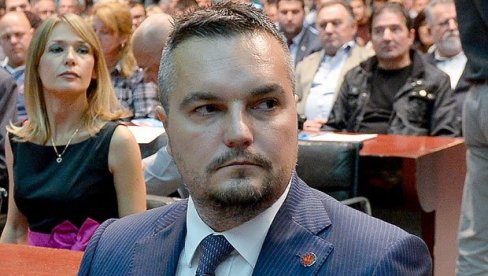 REČ PLUS - ŽIKA GOJKOVIĆ: Vreme da se građani izjasne o kraljevini REČ PLUS - ŽIKA GOJKOVIĆ: Vreme da se građani izjasne o kraljevini