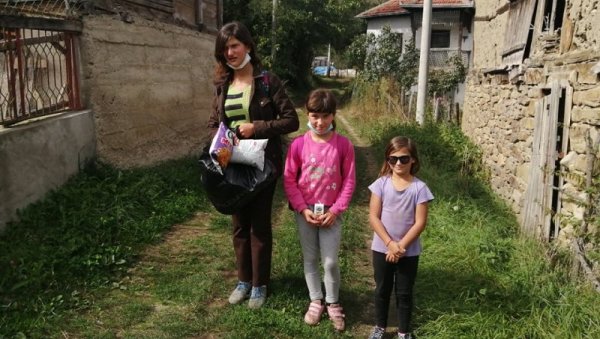 ЖИВЕ У МЕМЛИ, САН НОВИ ДОМ: Муке сестара Јовановић у Власу код Врања ЖИВЕ У МЕМЛИ, САН НОВИ ДОМ: Муке сестара Јовановић у Власу код Врања