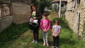 ŽIVE U MEMLI, SAN NOVI DOM: Muke sestara Jovanović u Vlasu kod Vranja ŽIVE U MEMLI, SAN NOVI DOM: Muke sestara Jovanović u Vlasu kod Vranja