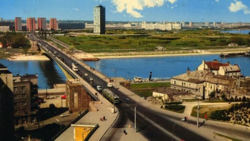 САМО ДВЕ САОБРАЋАЈНЕ ТРАКЕ: Овако је некада изгледао Бранков мост (ФОТО) САМО ДВЕ САОБРАЋАЈНЕ ТРАКЕ: Овако је некада изгледао Бранков мост (ФОТО)