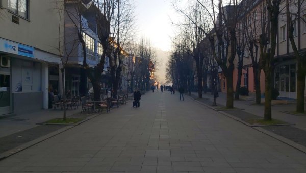 НАПАО ТАСТА, ДОБИО 30 ДАНА ЗАТВОРА: Никшићанин осуђен у Бијелом Пољу за породично насиље НАПАО ТАСТА, ДОБИО 30 ДАНА ЗАТВОРА: Никшићанин осуђен у Бијелом Пољу за породично насиље