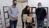 НАЈМЛАЂИ УМЕТНИЦИ ПРЕД ПУБЛИКОМ: Годишња изложба дечјих слика и цртежа у Краљеву НАЈМЛАЂИ УМЕТНИЦИ ПРЕД ПУБЛИКОМ: Годишња изложба дечјих слика и цртежа у Краљеву