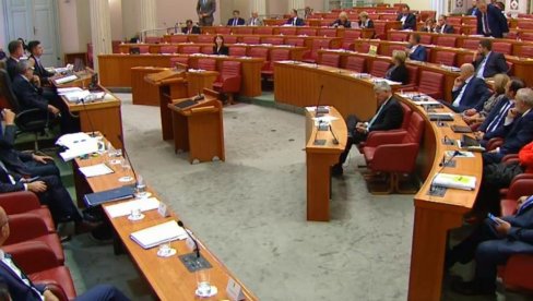 HRVATSKI SABOR SE DIREKTNO UKLJUČIO U PROTESTE U SRBIJI (FOTO) HRVATSKI SABOR SE DIREKTNO UKLJUČIO U PROTESTE U SRBIJI (FOTO)