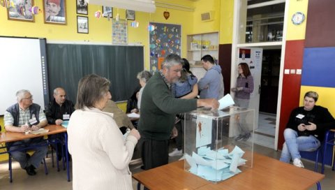 САВЕЗ СНС - СПС ЗА БЕОГРАД: Клачар о идеји Дачића да странке власти наступе заједно на предстојећим изборима САВЕЗ СНС - СПС ЗА БЕОГРАД: Клачар о идеји Дачића да странке власти наступе заједно на предстојећим изборима