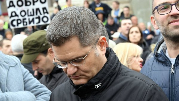 НЕ СМЕТА МУ САМО КИНА: Јеремић напао и Американце - жели да отера моћну компанију из Србије НЕ СМЕТА МУ САМО КИНА: Јеремић напао и Американце - жели да отера моћну компанију из Србије