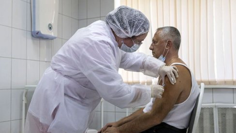 RUSKI LEKAR OBJAŠNJAVA: Ne plašite se, ovo su simptomi koji se pojavljuju nakon vakcinacije protiv korone RUSKI LEKAR OBJAŠNJAVA: Ne plašite se, ovo su simptomi koji se pojavljuju nakon vakcinacije protiv korone