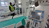 КРЕЋЕ СА РАДОМ НОВА КОВИД БОЛНИЦА У БАТАЈНИЦИ Брнабић: Урадили смо за четири месеца што није урађено за 40 година (ВИДЕО) КРЕЋЕ СА РАДОМ НОВА КОВИД БОЛНИЦА У БАТАЈНИЦИ Брнабић: Урадили смо за четири месеца што није урађено за 40 година (ВИДЕО)