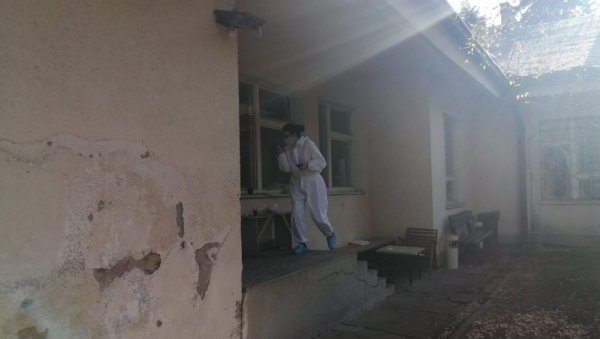 МЕДИЦИНСКИ РАДНИЦИ НА УДАРУ КОРОНЕ: У Врању вирус потврђен и код директорке Здравственог центра МЕДИЦИНСКИ РАДНИЦИ НА УДАРУ КОРОНЕ: У Врању вирус потврђен и код директорке Здравственог центра