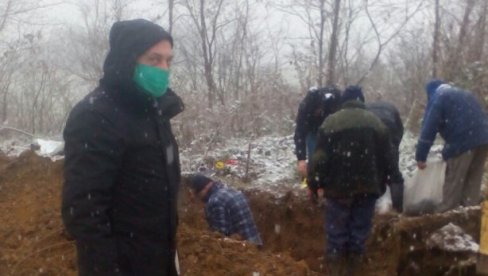 ПРОНАЂЕНА ТЕЛА СРПСКИХ ЖРТАВА КОД САНСКОГ МОСТА: Окончана ексхумација на Греди, посмртни остаци послати на ДНК анализу ПРОНАЂЕНА ТЕЛА СРПСКИХ ЖРТАВА КОД САНСКОГ МОСТА: Окончана ексхумација на Греди, посмртни остаци послати на ДНК анализу