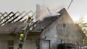 POŽAR U OKOLINI KRUŠEVCA: Vatra progutala 100 kvadrata krova