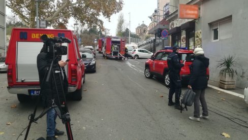RADNICI ISPRIČALI ŠTA SE DESILO PRE EKSPLOZIJE: Kolege su varile, a onda se čuo prasak... RADNICI ISPRIČALI ŠTA SE DESILO PRE EKSPLOZIJE: Kolege su varile, a onda se čuo prasak...