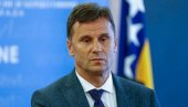 AFERA RESPIRATORI: Optuženi premijer, ministarka i biznismen (FOTO) AFERA RESPIRATORI: Optuženi premijer, ministarka i biznismen (FOTO)