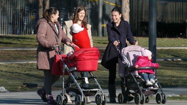 НОВАЦ НА РАЧУНУ У ПОНЕДЕЉАК И УТОРАК: Почиње исплата социјалних давања за октобар месец НОВАЦ НА РАЧУНУ У ПОНЕДЕЉАК И УТОРАК: Почиње исплата социјалних давања за октобар месец