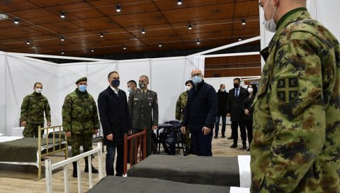 НОВОСАДСКИ САЈАМ ПОСТАЈЕ КОВИД БОЛНИЦА: Министар Стефановић и Милош Вучевић обишли завршне припреме (ФОТО) НОВОСАДСКИ САЈАМ ПОСТАЈЕ КОВИД БОЛНИЦА: Министар Стефановић и Милош Вучевић обишли завршне припреме (ФОТО)