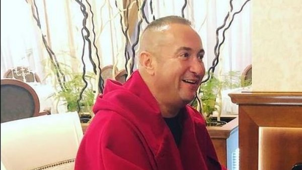 ЂАНИ ПУШТЕН ИЗ БОЛНИЦЕ: Слађа открила шта му је са здрављем и шта ће бити с певањем ЂАНИ ПУШТЕН ИЗ БОЛНИЦЕ: Слађа открила шта му је са здрављем и шта ће бити с певањем