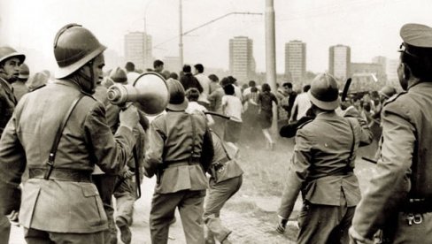 STUDENTI SU BILI PRETUČENI I PONIŽENI: Šta se dešavalo drugog dana juna 1968. u najvećem akademskom naselju na Balkanu STUDENTI SU BILI PRETUČENI I PONIŽENI: Šta se dešavalo drugog dana juna 1968. u najvećem akademskom naselju na Balkanu