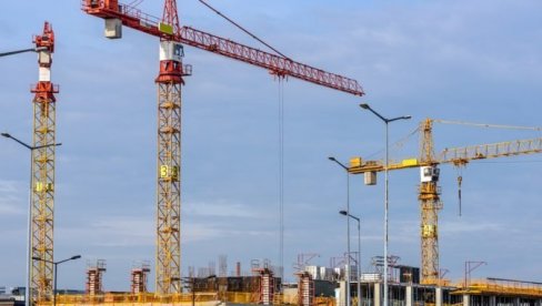 MANJAK RADNIKA POMERA ROKOVE: Građevinare ometa korona i zatvaranje granica, teško do radne snage, ali i nabavke materijala MANJAK RADNIKA POMERA ROKOVE: Građevinare ometa korona i zatvaranje granica, teško do radne snage, ali i nabavke materijala