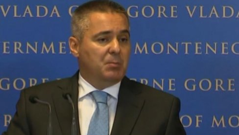 ŠOVINISTIČKI ANTISRSPSKI TEKST VELJOVIĆA: Milov bivši prvi policajac u autorskom tekstu širi govor mržnje ŠOVINISTIČKI ANTISRSPSKI TEKST VELJOVIĆA: Milov bivši prvi policajac u autorskom tekstu širi govor mržnje