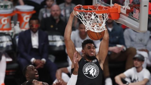 ISPOVEST NBA ZVEZDE: Sedam članova porodice mi je umrlo od korone... Bez mame će mi biti teško da igram! ISPOVEST NBA ZVEZDE: Sedam članova porodice mi je umrlo od korone... Bez mame će mi biti teško da igram!
