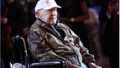 НАЈОДЛИКОВАНИЈИ ПИЛОТ У ИСТОРИЈИ: Преминуо Чак Јегер, први човек који је пробио звучни зид НАЈОДЛИКОВАНИЈИ ПИЛОТ У ИСТОРИЈИ: Преминуо Чак Јегер, први човек који је пробио звучни зид