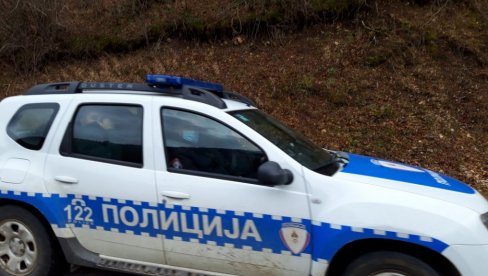 NOVI ŠOK NA PUTU KLAŠNICE-PRNJAVOR: Uhapšeni zbog pucnjave iz puške tokom vožnje NOVI ŠOK NA PUTU KLAŠNICE-PRNJAVOR: Uhapšeni zbog pucnjave iz puške tokom vožnje