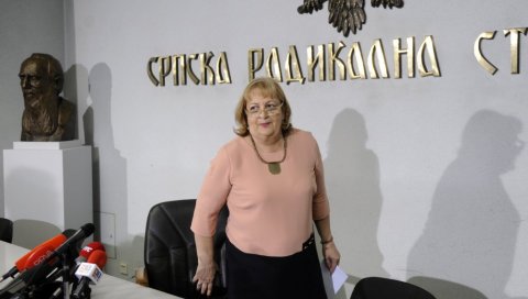 ВЈЕРИЦА РАДЕТА О АМЕРИЧКИМ САНКЦИЈАМА КОЈЕ СУ ЈОЈ УВЕДЕНЕ: Настављам политичку борбу у пуном капацитету, нису ме пореметили ВЈЕРИЦА РАДЕТА О АМЕРИЧКИМ САНКЦИЈАМА КОЈЕ СУ ЈОЈ УВЕДЕНЕ: Настављам политичку борбу у пуном капацитету, нису ме пореметили