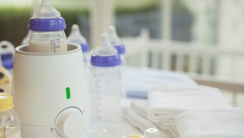 РОДИТЕЉИ ОБРАТИТЕ ПАЖЊУ: Храна за бебе коју Грци повлаче из продаје, може да се нађе на нашем тржишту РОДИТЕЉИ ОБРАТИТЕ ПАЖЊУ: Храна за бебе коју Грци повлаче из продаје, може да се нађе на нашем тржишту