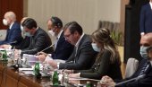 ВРЕДНУЈТЕ НАШ ТРУД: Вучић са шефом Делегације ЕУ и амбасадорима земаља чланица ВРЕДНУЈТЕ НАШ ТРУД: Вучић са шефом Делегације ЕУ и амбасадорима земаља чланица