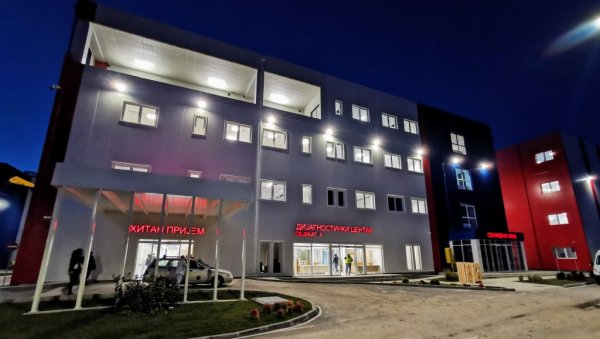 СПАСАВАЊЕ ЖИВОТА ВАЖНИЈЕ: Вучић о болници у Батајници - завршавамо дозволу за помоћни објекат СПАСАВАЊЕ ЖИВОТА ВАЖНИЈЕ: Вучић о болници у Батајници - завршавамо дозволу за помоћни објекат