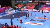 ПРИЗОР КОЈИ ЈЕ ОДУШЕВИО РЕГИОН: Хрватска рукометашица помогла српској да дође до ваздуха ПРИЗОР КОЈИ ЈЕ ОДУШЕВИО РЕГИОН: Хрватска рукометашица помогла српској да дође до ваздуха