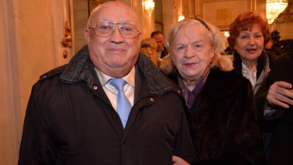 СПАСАО ГА ПРЕВОДИЛАЦ ИЗ ГЕСТАПОА: Пре 79 годинапородица Јосефа Жамбокија, познатог израелског привредника, одведена у логор на Сајмиште СПАСАО ГА ПРЕВОДИЛАЦ ИЗ ГЕСТАПОА: Пре 79 годинапородица Јосефа Жамбокија, познатог израелског привредника, одведена у логор на Сајмиште