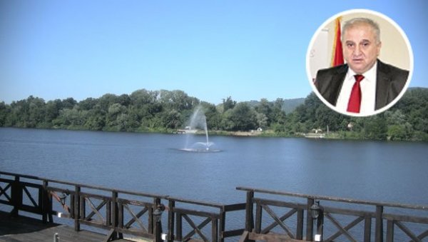 СРЕБРНО ЈЕЗЕРО КАО ХАЛКИДИКИ: У Великом Градишту презадовољни летњом туристичком сезоном СРЕБРНО ЈЕЗЕРО КАО ХАЛКИДИКИ: У Великом Градишту презадовољни летњом туристичком сезоном