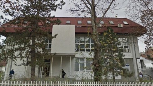 СКОРО СВИ ТЕСТИРАНИ ИМАЈУ КОРОНУ: Гужва у дечјој ковид-амбуланти у Крагујевцу СКОРО СВИ ТЕСТИРАНИ ИМАЈУ КОРОНУ: Гужва у дечјој ковид-амбуланти у Крагујевцу