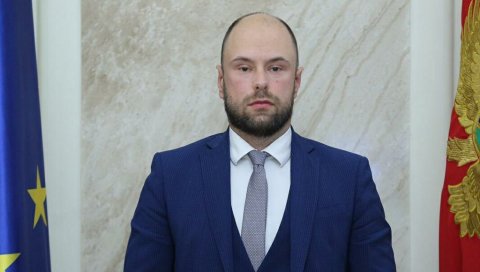 ПОНОВО ОПОЗИВ АМБАСАДОРА: Влада Црне Горе донела нову одлуку, кофере пакује и представник у Хрватској ПОНОВО ОПОЗИВ АМБАСАДОРА: Влада Црне Горе донела нову одлуку, кофере пакује и представник у Хрватској