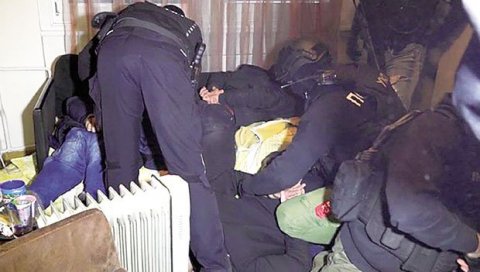 НОЖЕМ УТЕРИВАЛИ СТАРИ ДУГ: Полицијајош истражује свирепи покушај убиства код Аранђеловца НОЖЕМ УТЕРИВАЛИ СТАРИ ДУГ: Полицијајош истражује свирепи покушај убиства код Аранђеловца