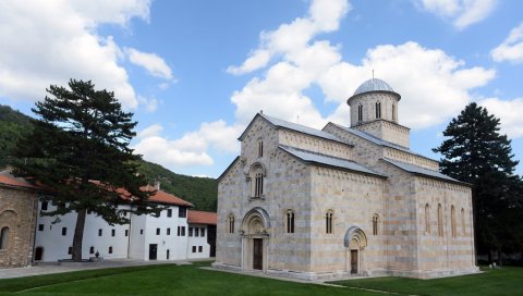 ЕПАРХИЈА РАШКО-ПРИЗРЕНСКА ЗАХТЕВА: КФОР да настави са заштитом Дечана ЕПАРХИЈА РАШКО-ПРИЗРЕНСКА ЗАХТЕВА: КФОР да настави са заштитом Дечана