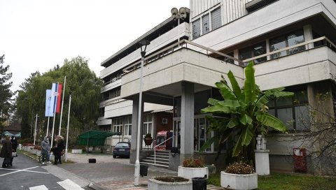 СТИГЛИ ПРВИ ПАЦИЈЕНТИ: Специјална болница у Матарушкој Бањи прешла у ковид систем СТИГЛИ ПРВИ ПАЦИЈЕНТИ: Специјална болница у Матарушкој Бањи прешла у ковид систем