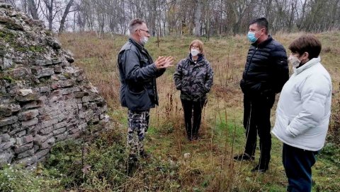 ТРАГОВИ ПРОХУЈАЛИХ ЕПОХА: До каквих нових сазнања су довела археолошка истраживања средњовековне тврђаве Купиник ТРАГОВИ ПРОХУЈАЛИХ ЕПОХА: До каквих нових сазнања су довела археолошка истраживања средњовековне тврђаве Купиник