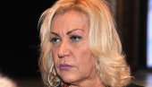 МЕРИМА ЊЕГОМИР ТЕШКО БОЛЕСНА: Певачица се бори са опаком болешћу - Не осећам се добро МЕРИМА ЊЕГОМИР ТЕШКО БОЛЕСНА: Певачица се бори са опаком болешћу - Не осећам се добро