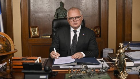 GORAN VESIĆ OBJAVIO NOVOSTI: Najviše priznanje grada nosiće naziv “Nagrada grada Beograda - despot Stefan Lazarević” (FOTO) GORAN VESIĆ OBJAVIO NOVOSTI: Najviše priznanje grada nosiće naziv “Nagrada grada Beograda - despot Stefan Lazarević” (FOTO)