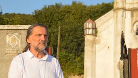 ИНТЕРВЈУ Радомир Уљаревић: Вирус је изнедрио књижаре без књига ИНТЕРВЈУ Радомир Уљаревић: Вирус је изнедрио књижаре без књига
