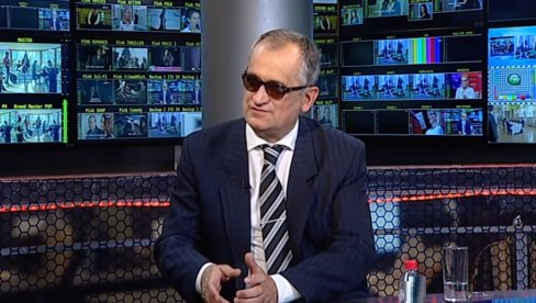 ФАШИЗАМ НА БАЛКАНУ НИЈЕ ПОРАЖЕН: Ширење Албанаца и усташки менталитет Хрватске доказују ту тврдњу (ВИДЕО) ФАШИЗАМ НА БАЛКАНУ НИЈЕ ПОРАЖЕН: Ширење Албанаца и усташки менталитет Хрватске доказују ту тврдњу (ВИДЕО)