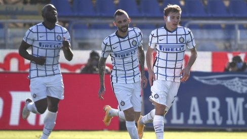KONTE SE SPASAO OTKAZA: Inter posle preokreta pobedio Kaljari KONTE SE SPASAO OTKAZA: Inter posle preokreta pobedio Kaljari