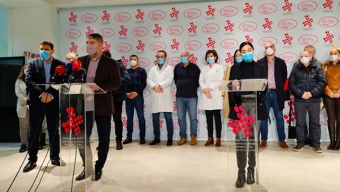 НАДЛЕЖНИ У РС ЗАБРИНУТИ, ОБРАТИЛИ СЕ ГРАЂАНИМА: Попушта дисциплина, а стижу празници, свако може умрети, поштујте мере НАДЛЕЖНИ У РС ЗАБРИНУТИ, ОБРАТИЛИ СЕ ГРАЂАНИМА: Попушта дисциплина, а стижу празници, свако може умрети, поштујте мере