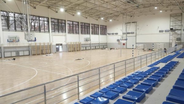УЖИЧКИ “СКАДАР НА БОЈАНИ”: После деценије одуговлачења, у току су завршни радови на спортској хали у насељу Крчагово УЖИЧКИ “СКАДАР НА БОЈАНИ”: После деценије одуговлачења, у току су завршни радови на спортској хали у насељу Крчагово