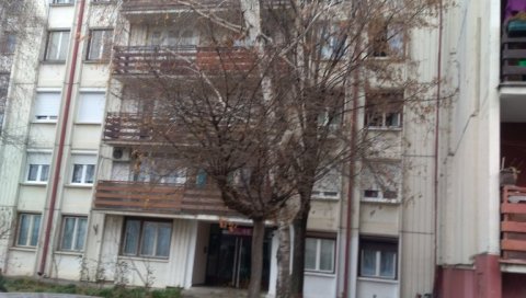 НАПУСТИЛА ИНТЕНЗИВНУ НЕГУ: Опоравља се девојчица из Крагујевца која је пала са четвртог спрата НАПУСТИЛА ИНТЕНЗИВНУ НЕГУ: Опоравља се девојчица из Крагујевца која је пала са четвртог спрата