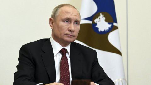ПУТИНОВА ЗАМИСАО ПОСТАЈЕ РЕАЛНОСТ: Руси праве лагану верзију Спутњика V, штитиће од вируса до четири месеца ПУТИНОВА ЗАМИСАО ПОСТАЈЕ РЕАЛНОСТ: Руси праве лагану верзију Спутњика V, штитиће од вируса до четири месеца