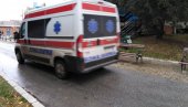 TEŠKO POVREĐENA DEVOJČICA: Nesreća kod Kikinde, auto sleteo sa puta i udario u drvo! TEŠKO POVREĐENA DEVOJČICA: Nesreća kod Kikinde, auto sleteo sa puta i udario u drvo!
