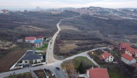 ВЕЗА ГРОЦКЕ И ЗВЕЗДАРЕ: Нова саобраћајница спојила Мали Мокри Луг и Калуђерицу ВЕЗА ГРОЦКЕ И ЗВЕЗДАРЕ: Нова саобраћајница спојила Мали Мокри Луг и Калуђерицу